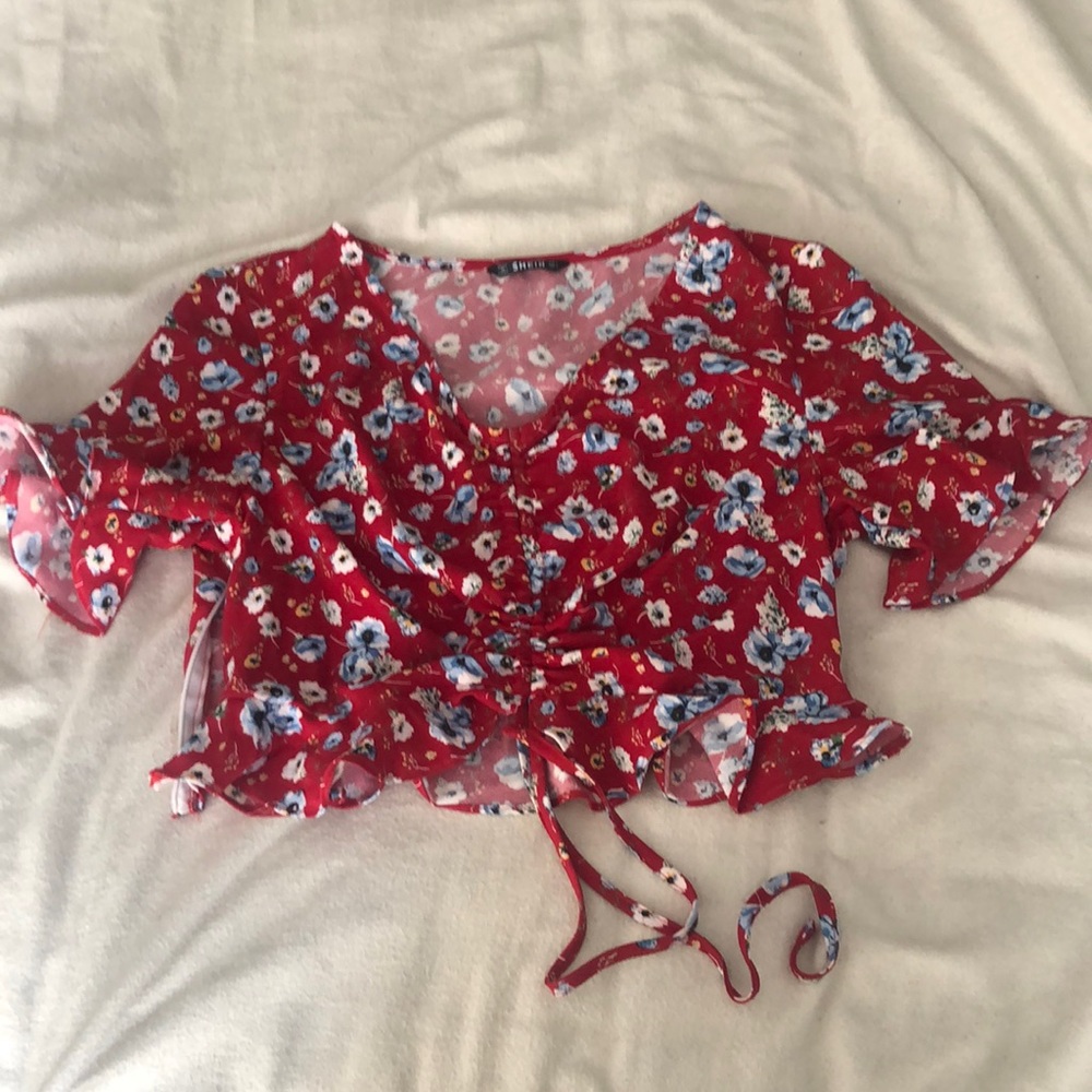 (Available in bundle only) Floral too with gathered detailing